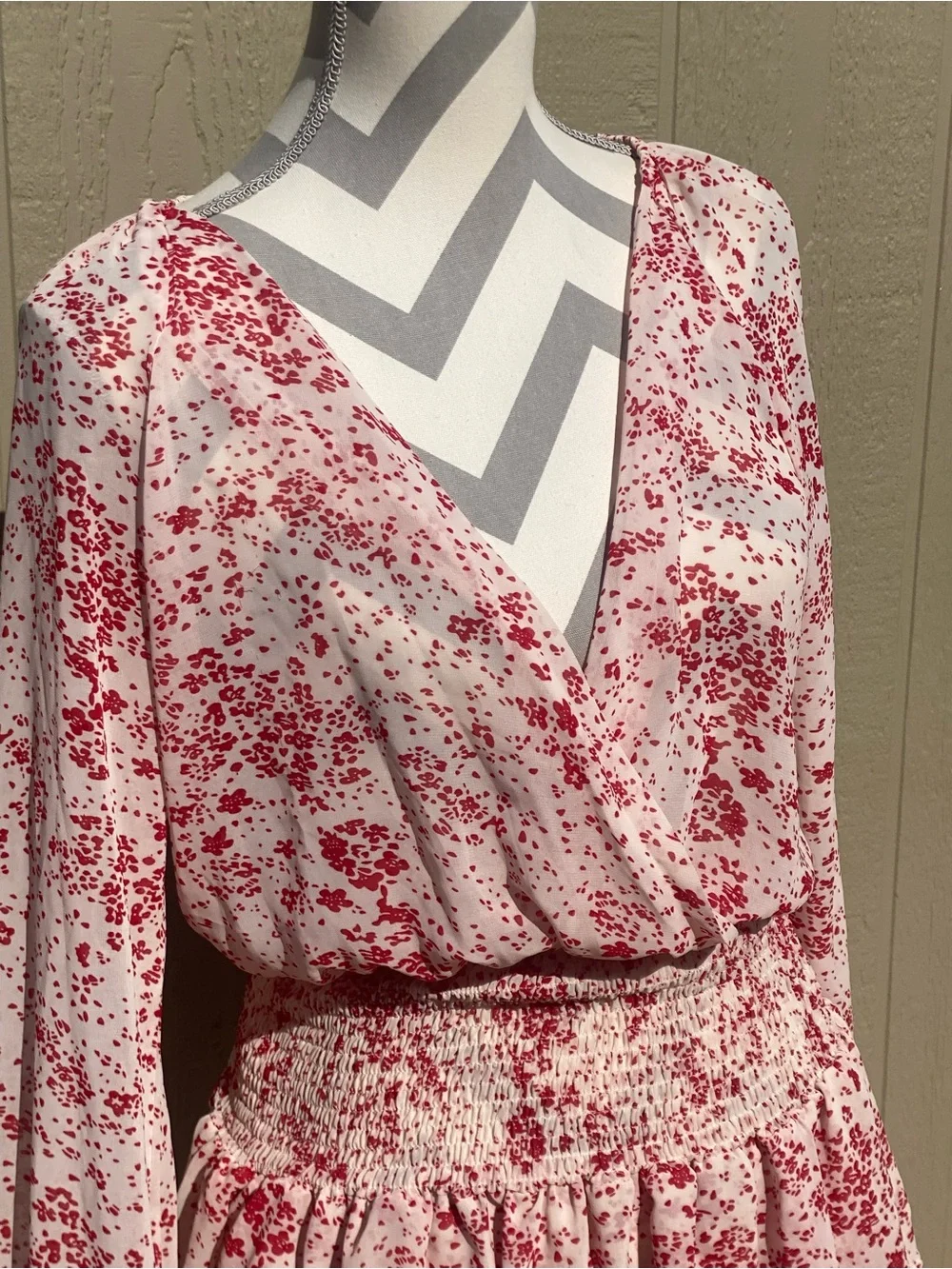 Sassy Hills Fashion Size 8 Floral Mini Dress - Picture 3 of 8
